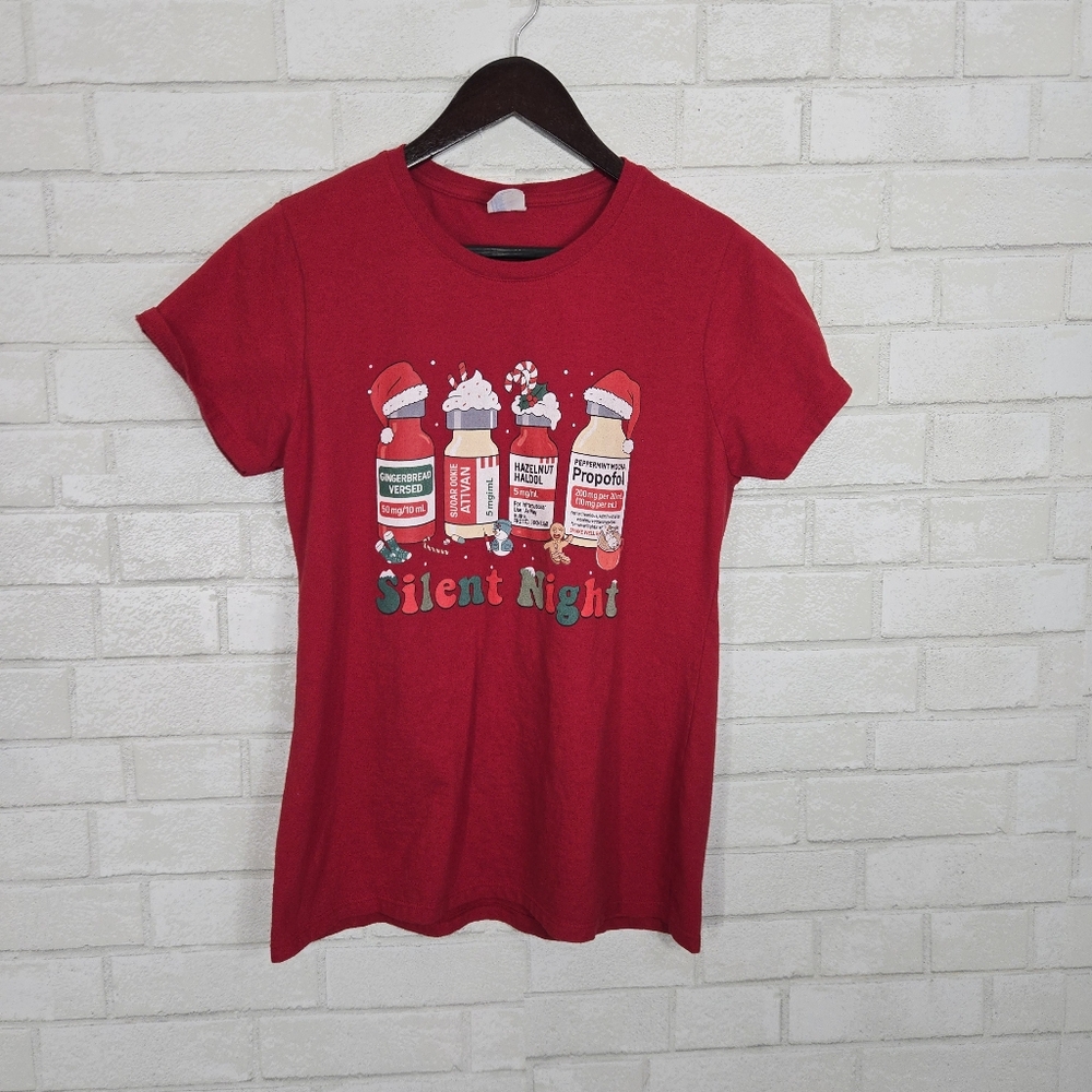 Nursing "Silent Night" funny graphic tee - Picture 3 of 11
